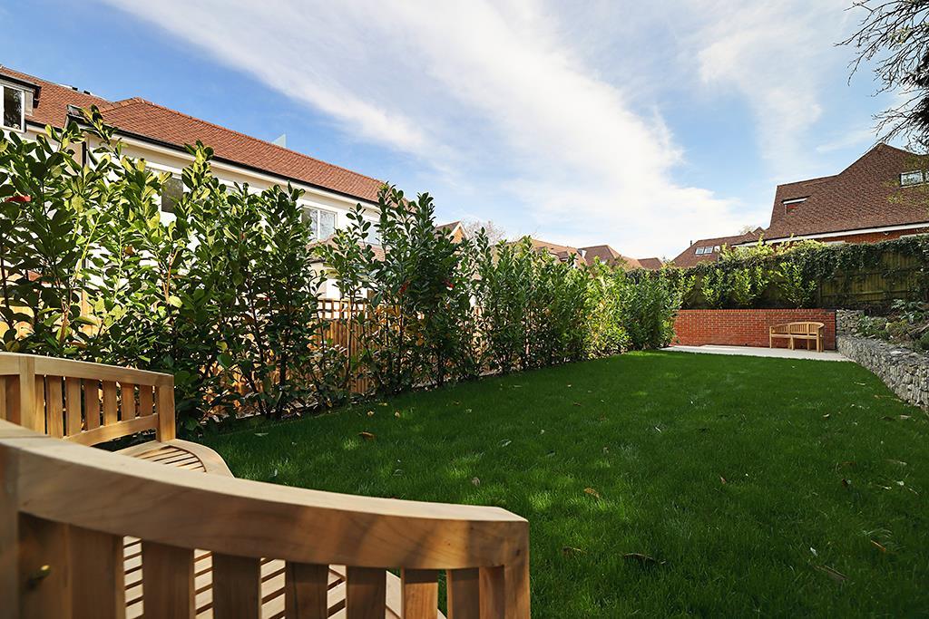 1-Cobham Rd-Apts-Ext&#43;Communal Areas-7920.jpg
