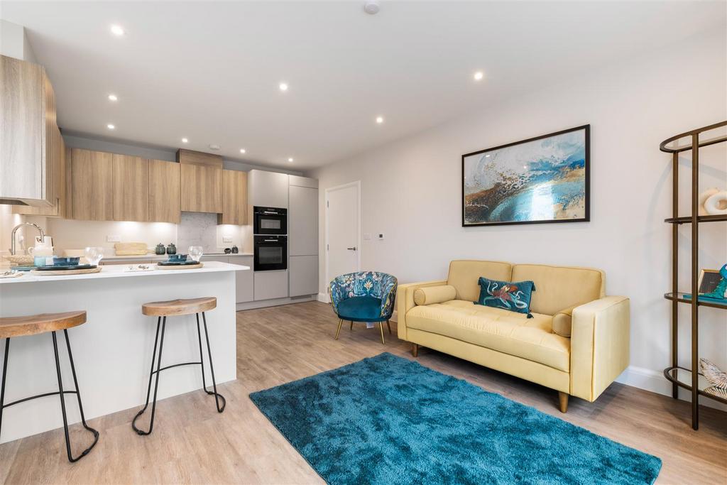 5 Mc Laren Court, 1 Cobham Road, KT22  9 AU-21.jpg