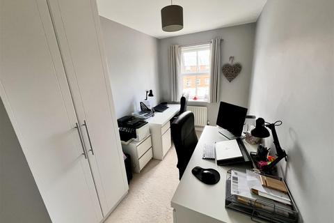 8 Ascote Lane, Shirley, Solihull, B90 1TP