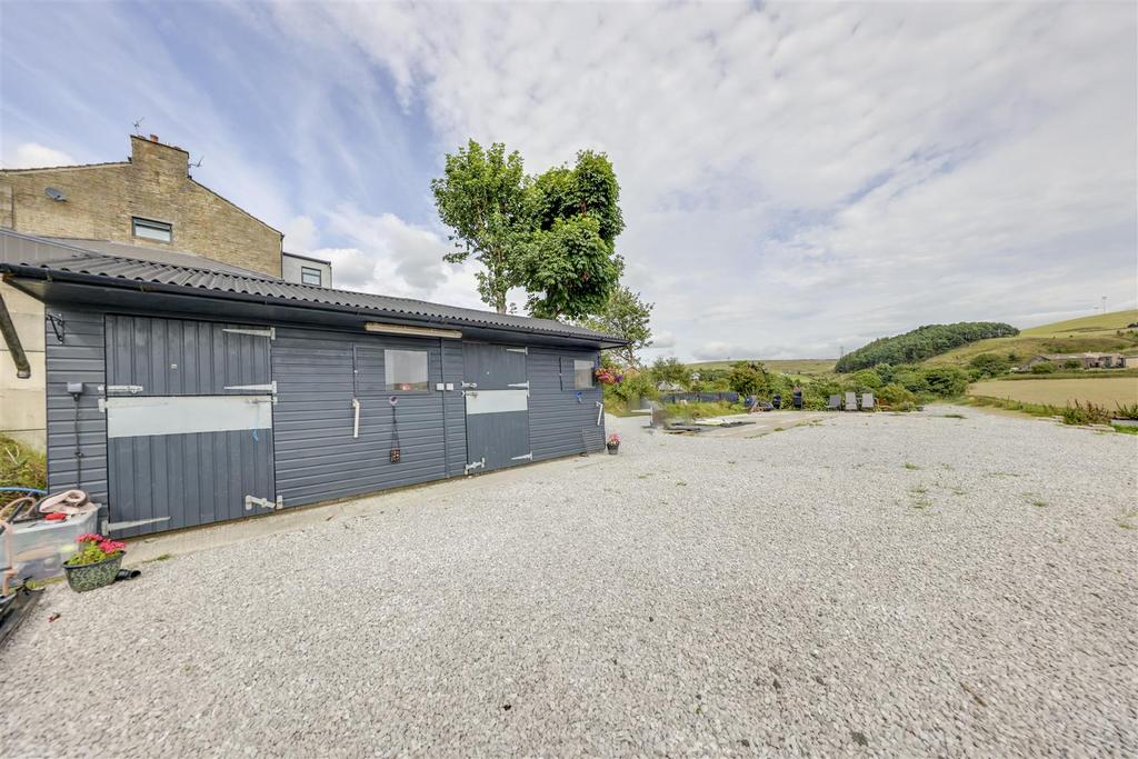 Stables & Land