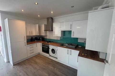 undefined, 11b Carmyle Avenue, Carmyle
