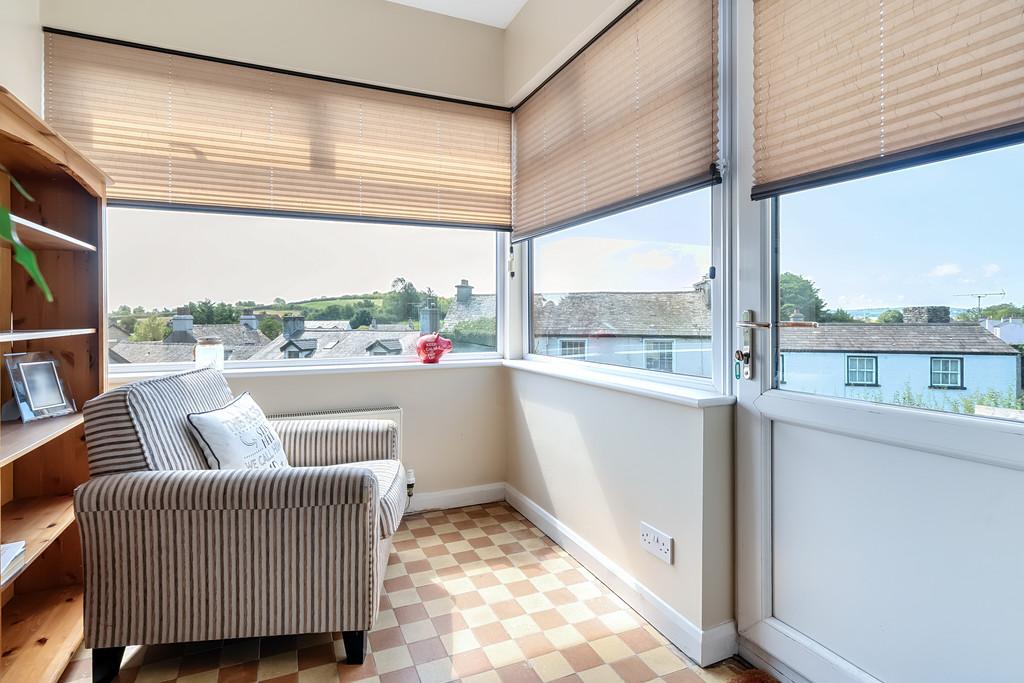 Entrance/Dining Area