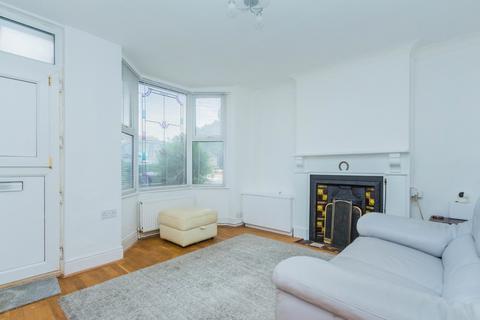 2 bedroom end of terrace house for sale, Wellingborough Road, Wellingborough NN9