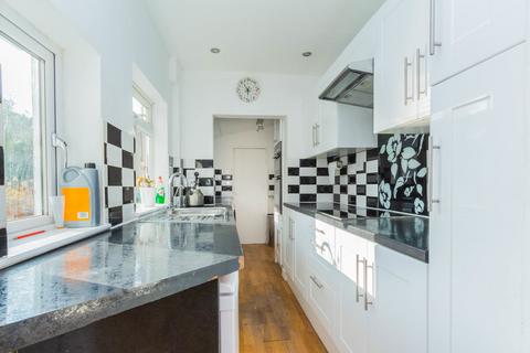 2 bedroom end of terrace house for sale, Wellingborough Road, Wellingborough NN9