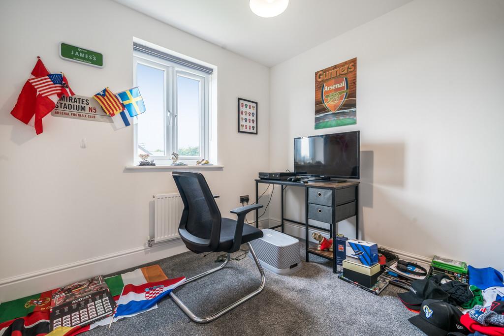 Bedroom Five/Office