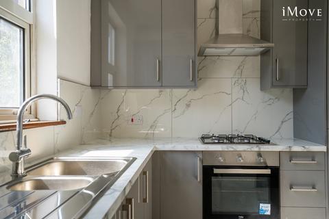 2 bedroom flat for sale, Tremaine Road, London SE20