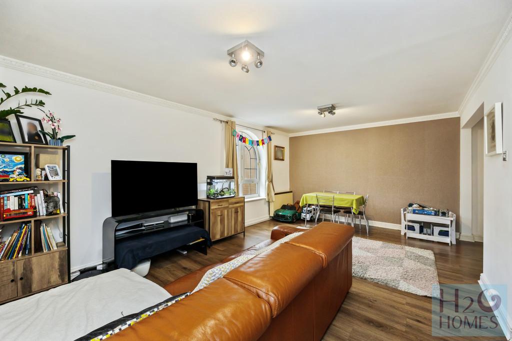 Marina Village, Brighton, Brighton Marina, Starboa