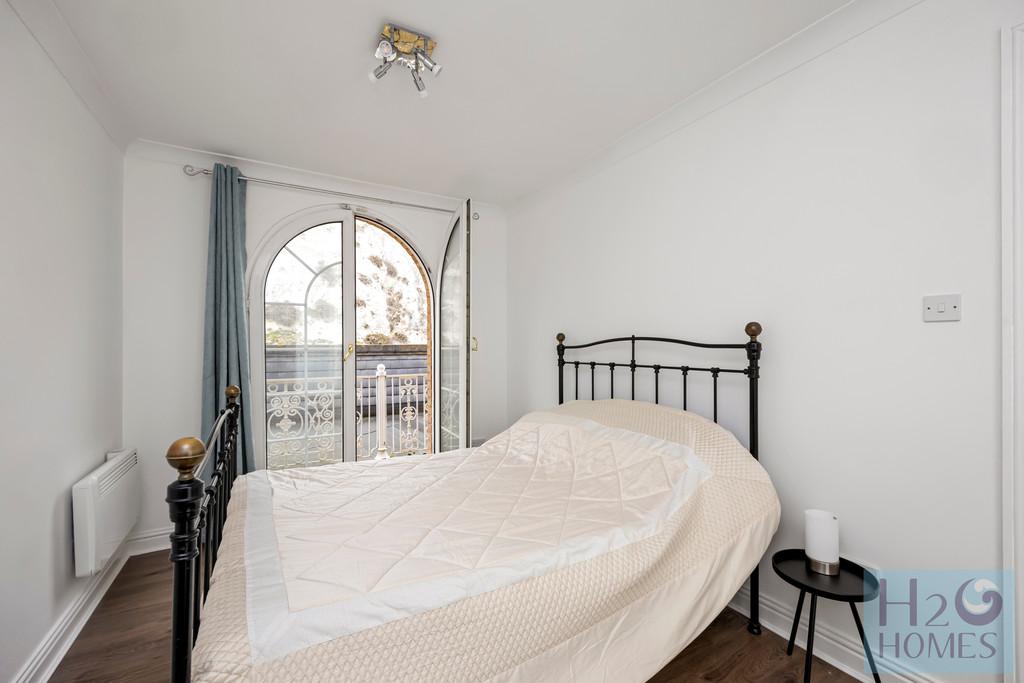 Starboard Court, 15-014