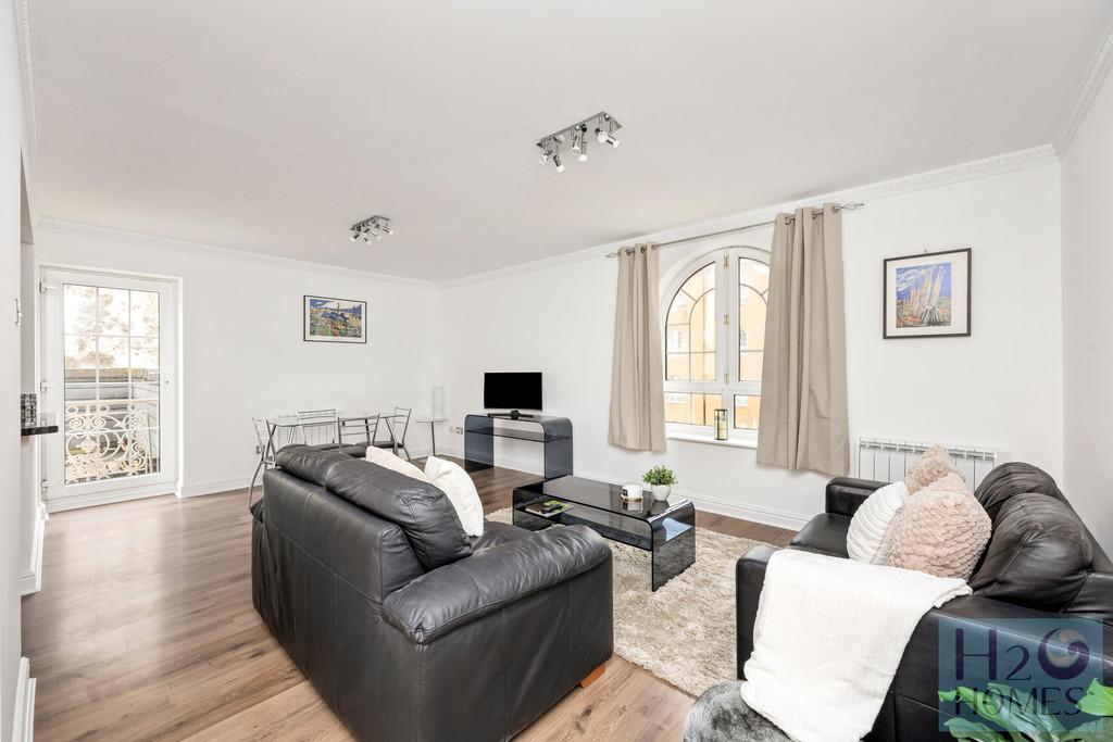 Starboard Court, 15-004