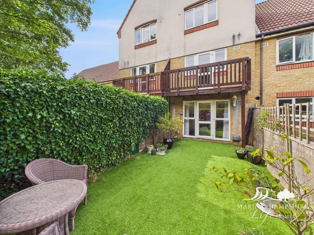 Cam03691 g0 pr0066 still011