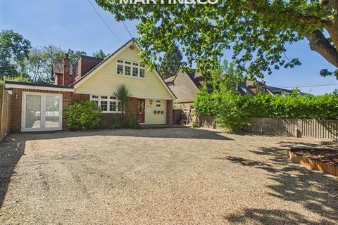 4 bedroom detached house for sale, Nash Grove Lane, Finchampstead