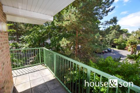 2 bedroom apartment for sale, Embassy Court, 26 Gervis Road, East Cliff, Bournemouth, BH1