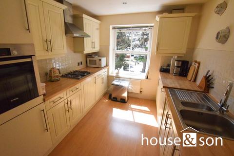 2 bedroom apartment for sale, Embassy Court, 26 Gervis Road, East Cliff, Bournemouth, BH1
