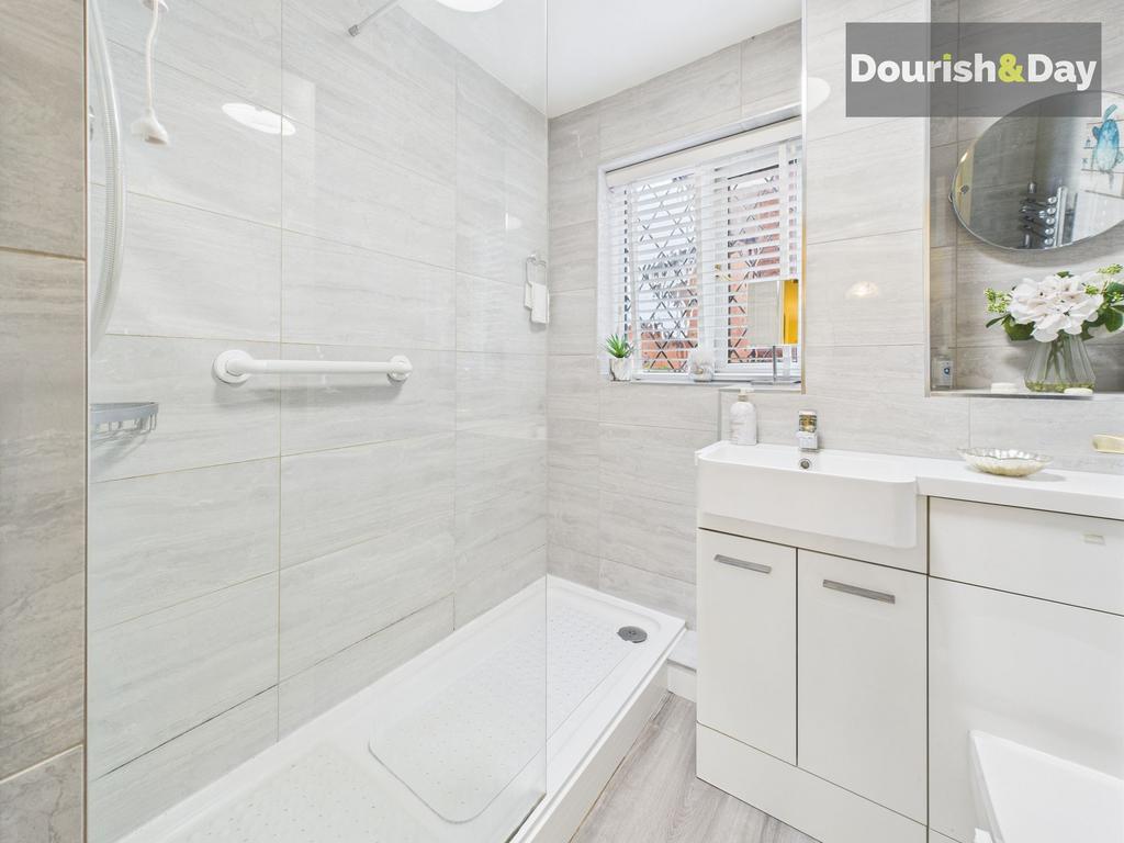 Modern Shower Room