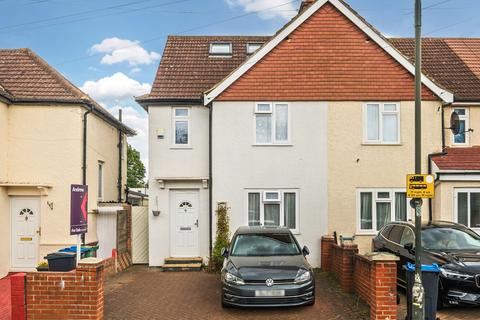 Turner Avenue, Mitcham CR4