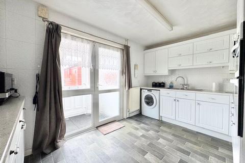 undefined, LOFT AVENUE, GRIMSBY