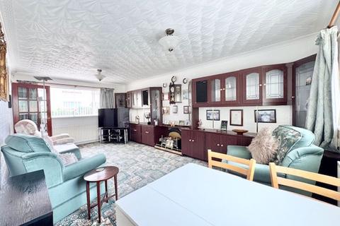 undefined, LOFT AVENUE, GRIMSBY