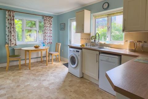 4 bedroom detached house for sale, Manor Close, Felpham Village