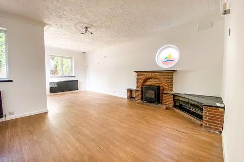4 bedroom detached bungalow for sale, Yew Tree Close, Hedge End, SO30