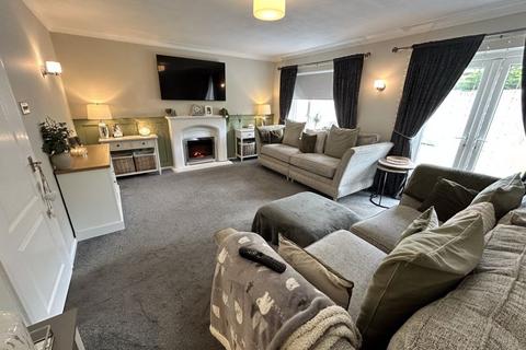 3 bedroom detached house for sale, Hall Road, Penrhyn Bay