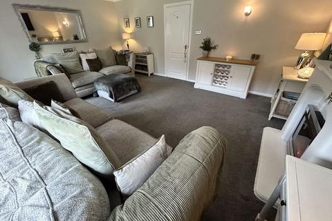 3 bedroom detached house for sale, Hall Road, Penrhyn Bay