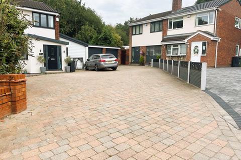 Rose Drive, Clayhanger, Walsall WS8 7EE