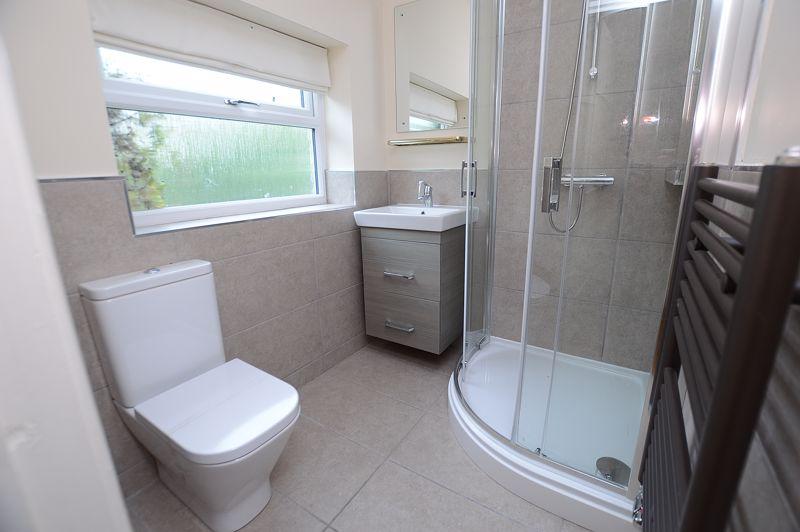 En-suite bed 2