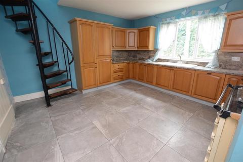 6 bedroom detached house for sale, Fen View, Linwood Road, Martin