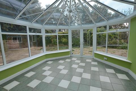 6 bedroom detached house for sale, Fen View, Linwood Road, Martin