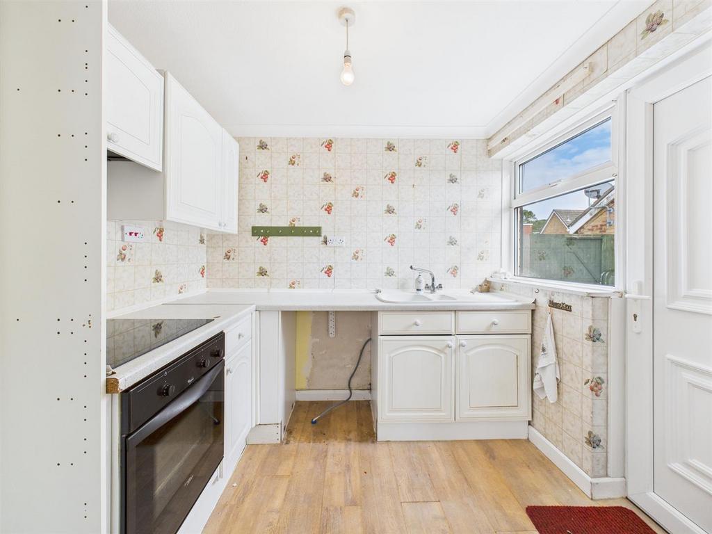 Kitchen: