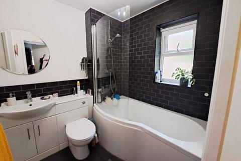 2 bedroom ground floor flat for sale, Tiberius Close, Wallsend