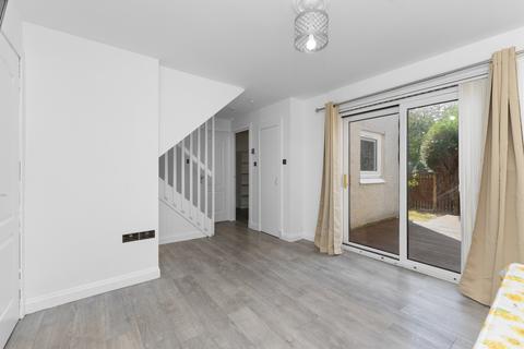 11 Bughtlin Place, Edinburgh, EH12 8UY