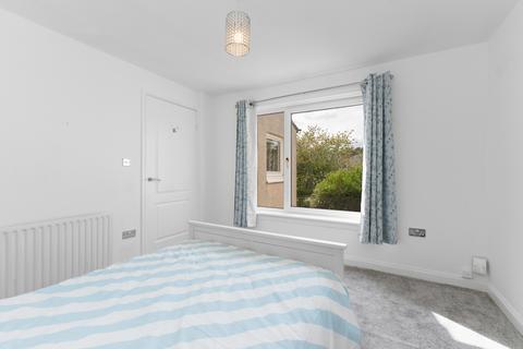 11 Bughtlin Place, Edinburgh, EH12 8UY