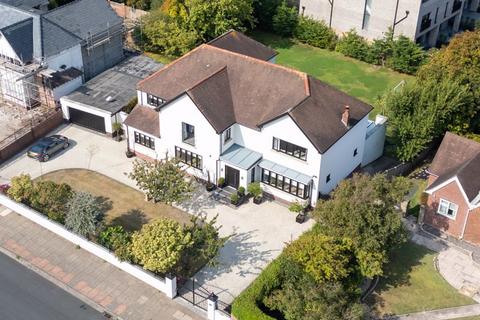 4 bedroom detached villa to rent, Golf Open 2026 - Selworthy Road, Birkdale (5 min walk)