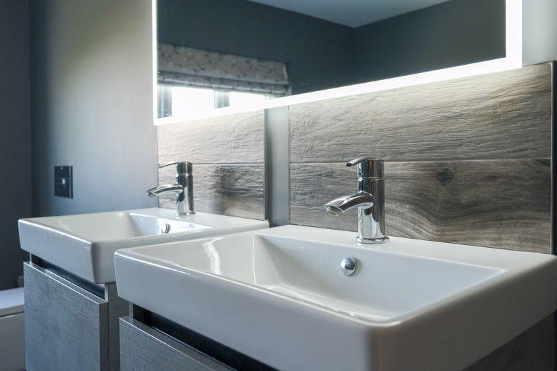 En-suite 3