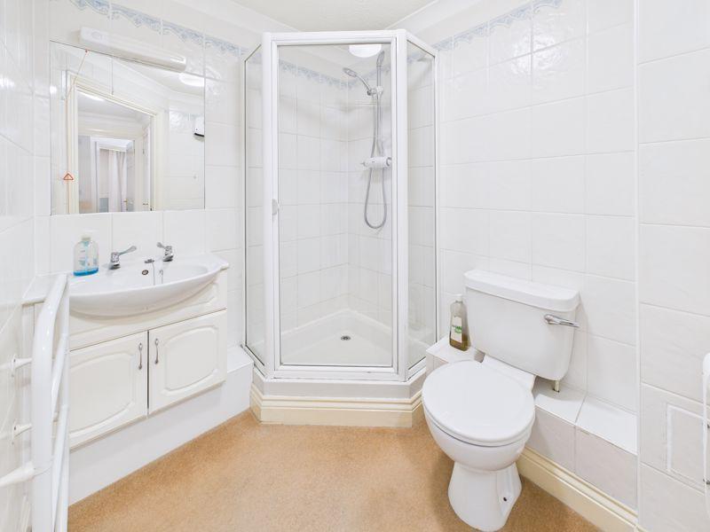 Separate shower room