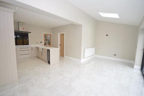 3 bedroom semi-detached house for sale, Birchfield Road, Widnes