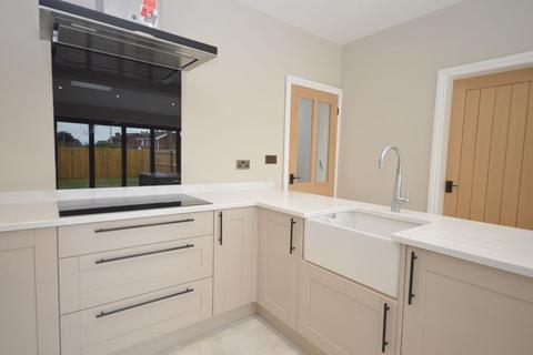 3 bedroom semi-detached house for sale, Birchfield Road, Widnes