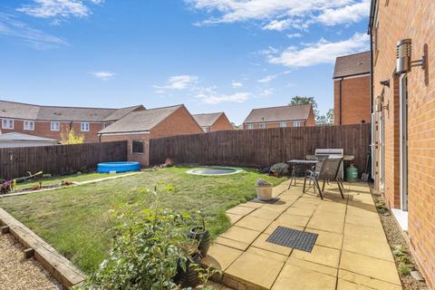undefined, Havill Crescent, Bloxham