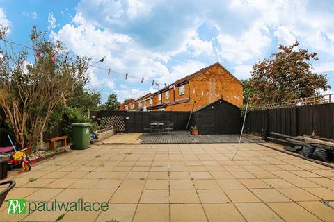 undefined, Benedictine Gate, Cheshunt