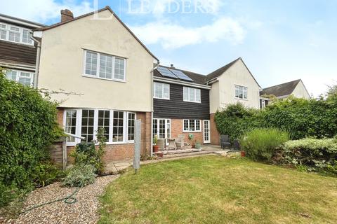 4 bedroom terraced house to rent, Mill Street, St. Osyth, CO16