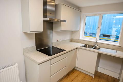 3 Barton Mews, Clevedon, BS21 6FS