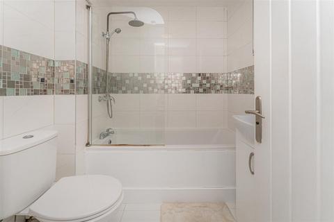 undefined, Hutton Court, Edmonton