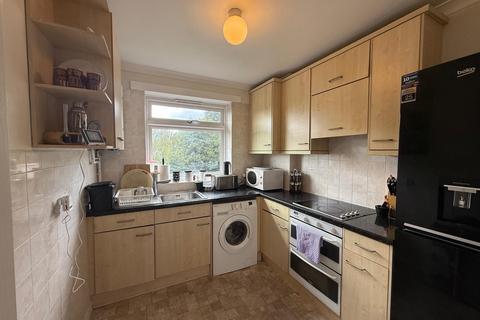 undefined, Croydon CR2