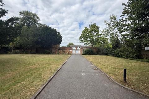 undefined, Croydon CR2