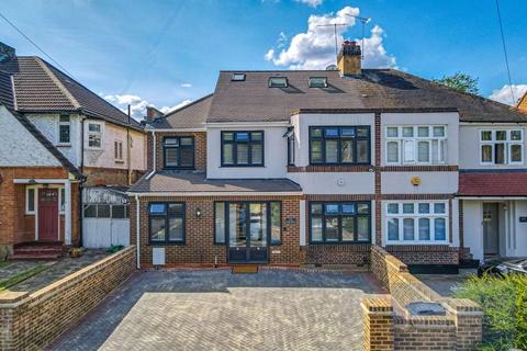 5 bedroom semi-detached house for sale, Kings Avenue, Woodford Green IG8