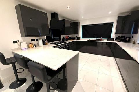 40 Knoll Rise, Luton, LU2 7JA