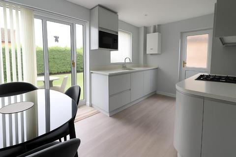 3 bedroom semi-detached house for sale, Luton LU3