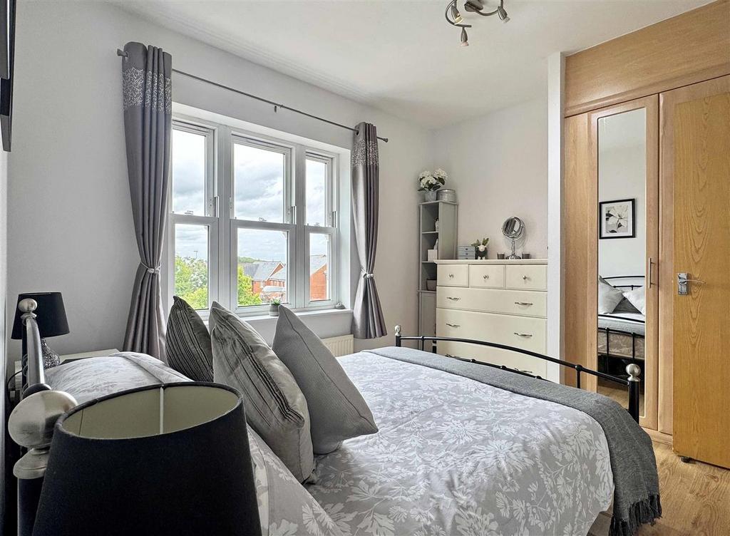 Bedroom b.jpg