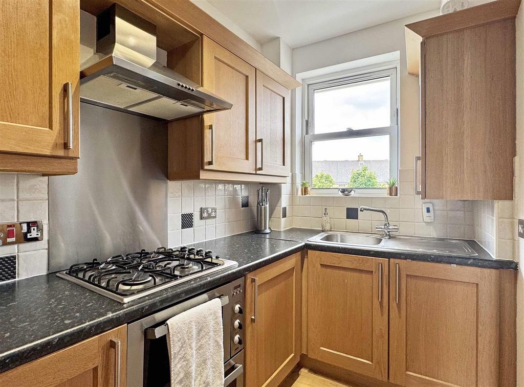 Kitchen c.jpg